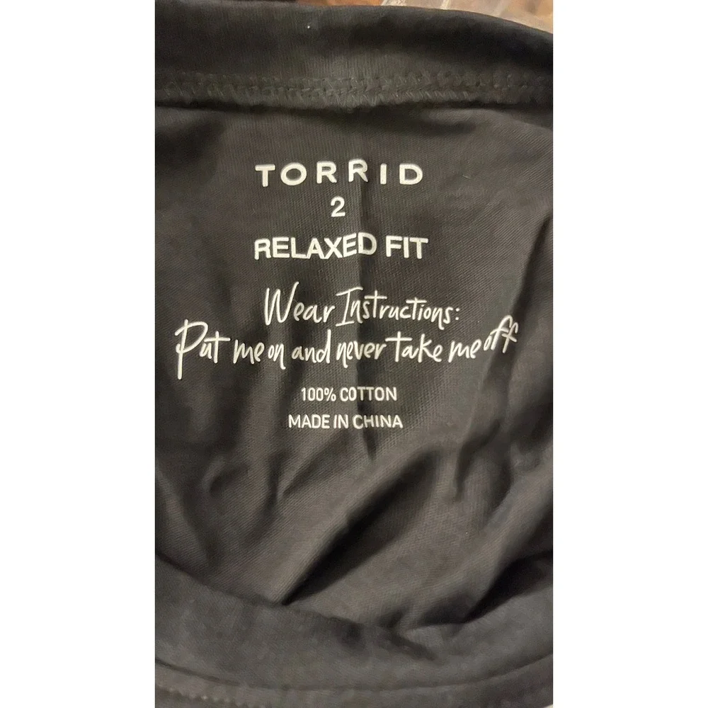 NWT‎ Torrid Lips Two-For Cotton Jersey Lace Sleeve Tee 2X